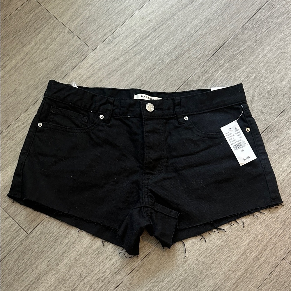 PacSun Low-Rise Black Denim Shorts, size 26